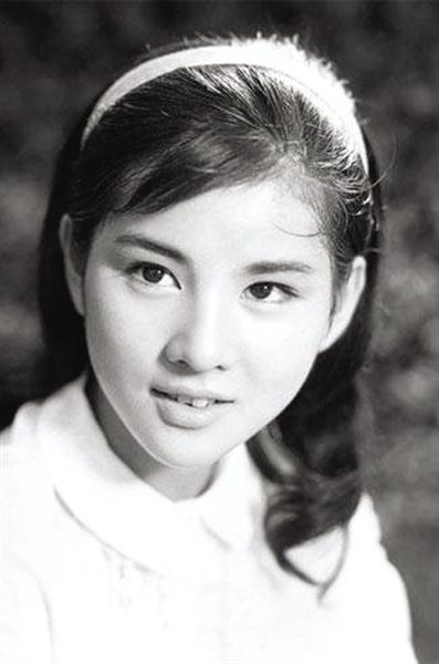 历史上的今天 1945年3月13日日本国宝级影后吉永小百合女士寿诞