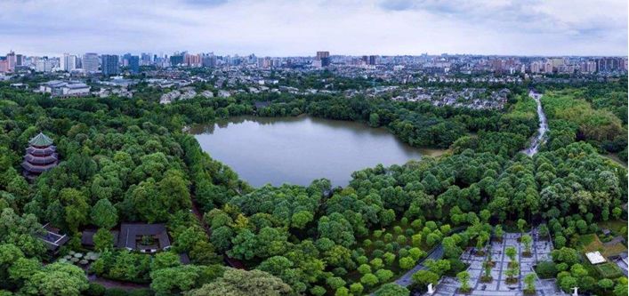 "西贵"声名鹊起,缘于浣花溪畔金林半岛,草堂之春与舜苑.