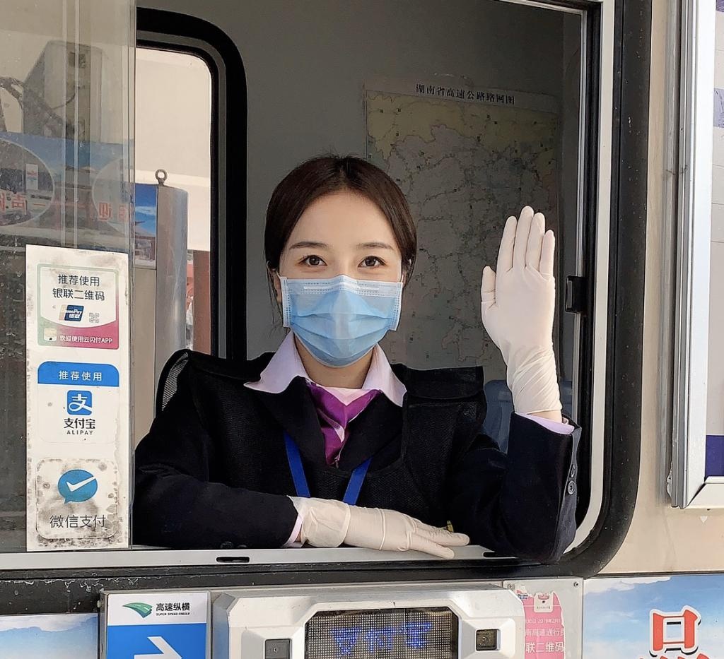 高速公路免费以后,收费站工作人员还要做什么?