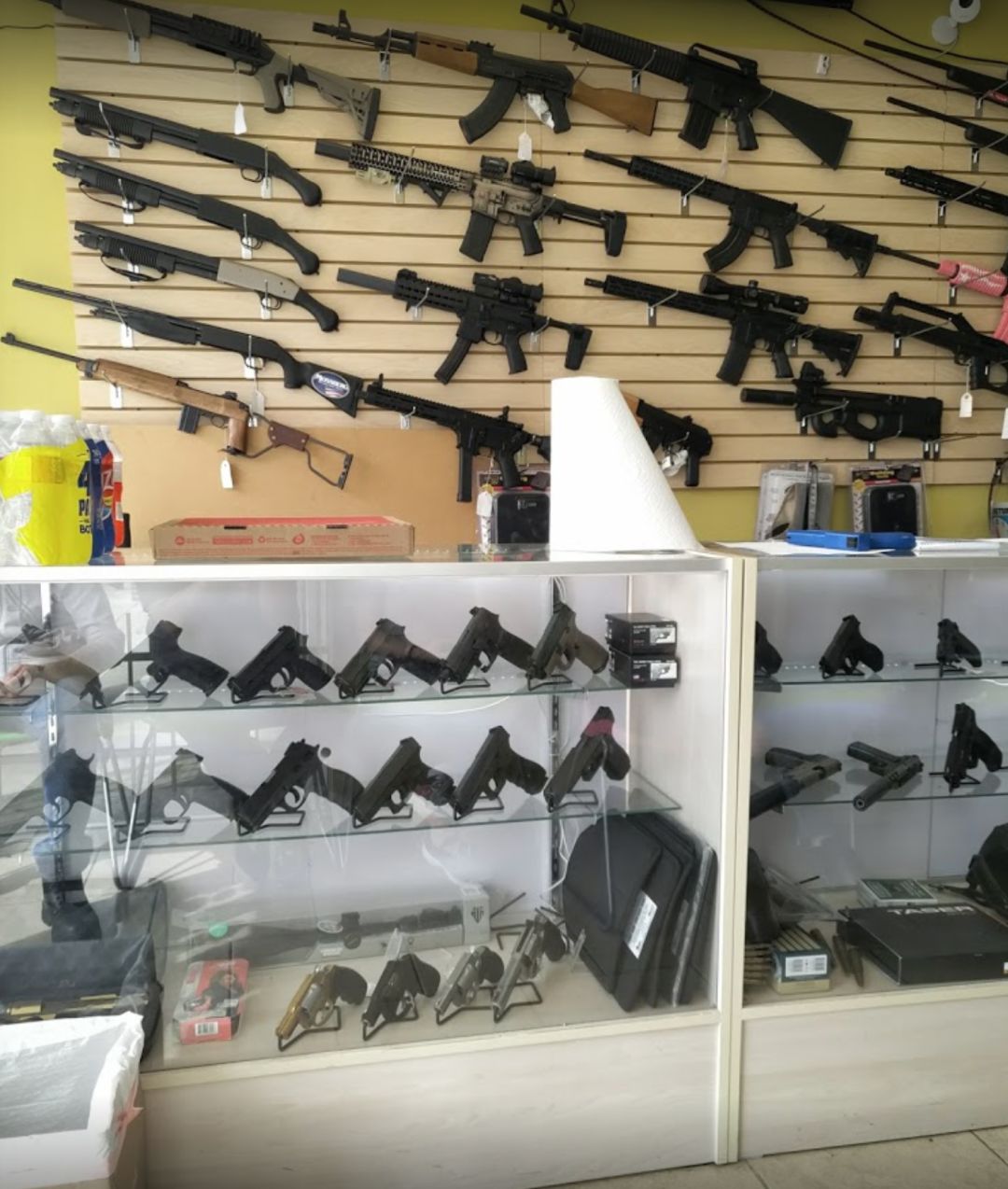 在休斯顿我亲眼目睹了中国城军火库的购枪狂潮