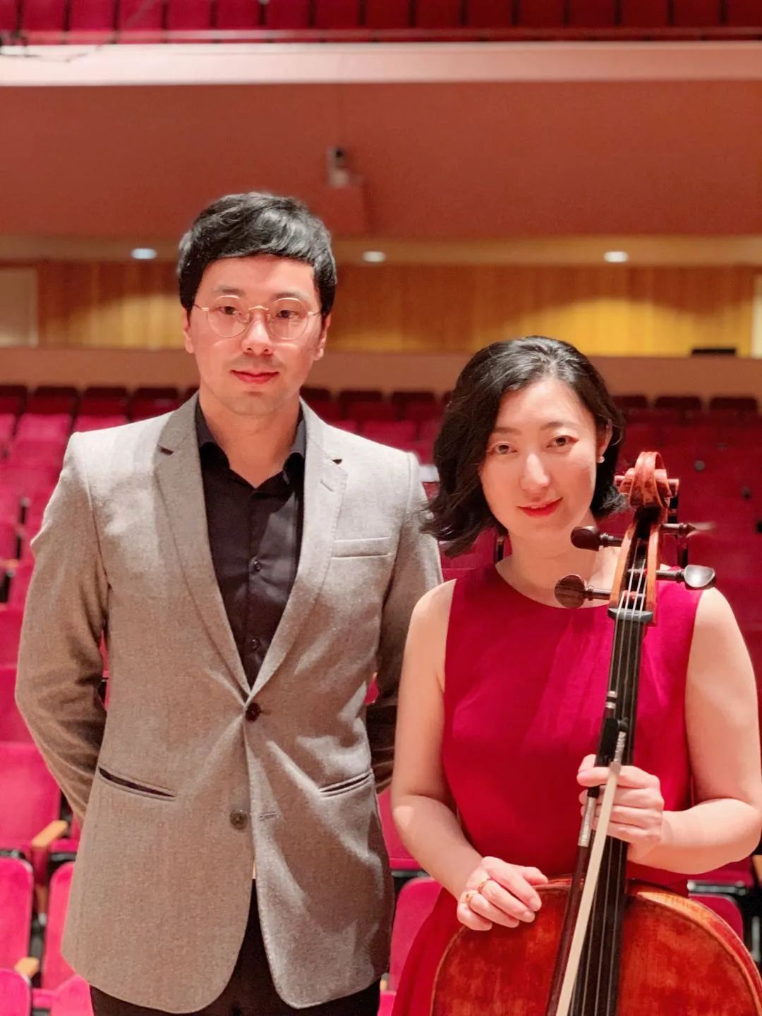 福布斯生活治愈系音乐人罗威七年的时间里他给上海写了近两百封情书