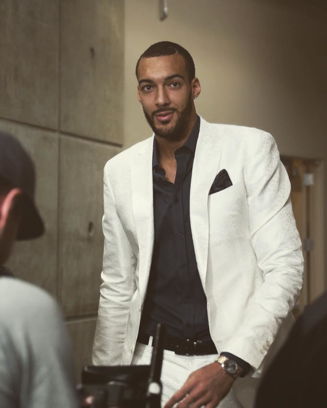 那个获得戈贝尔签名的孩子,新冠病毒测试确诊了