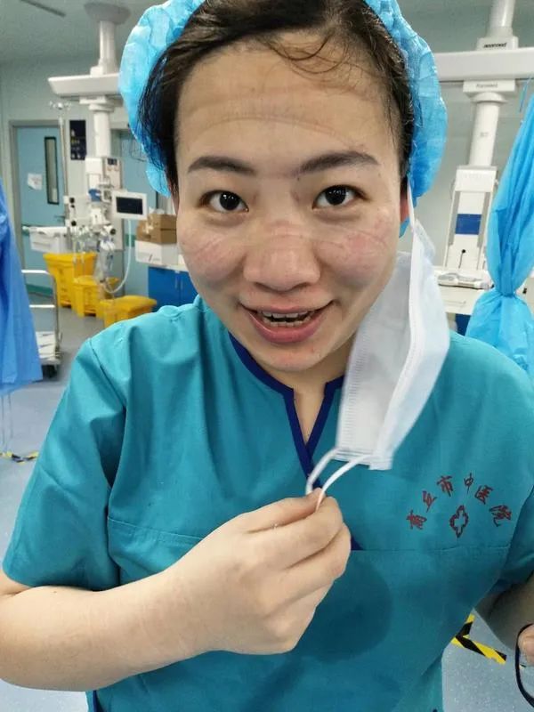 被编入李兰娟团队,商丘"90后"女护士战斗在武汉重症病房