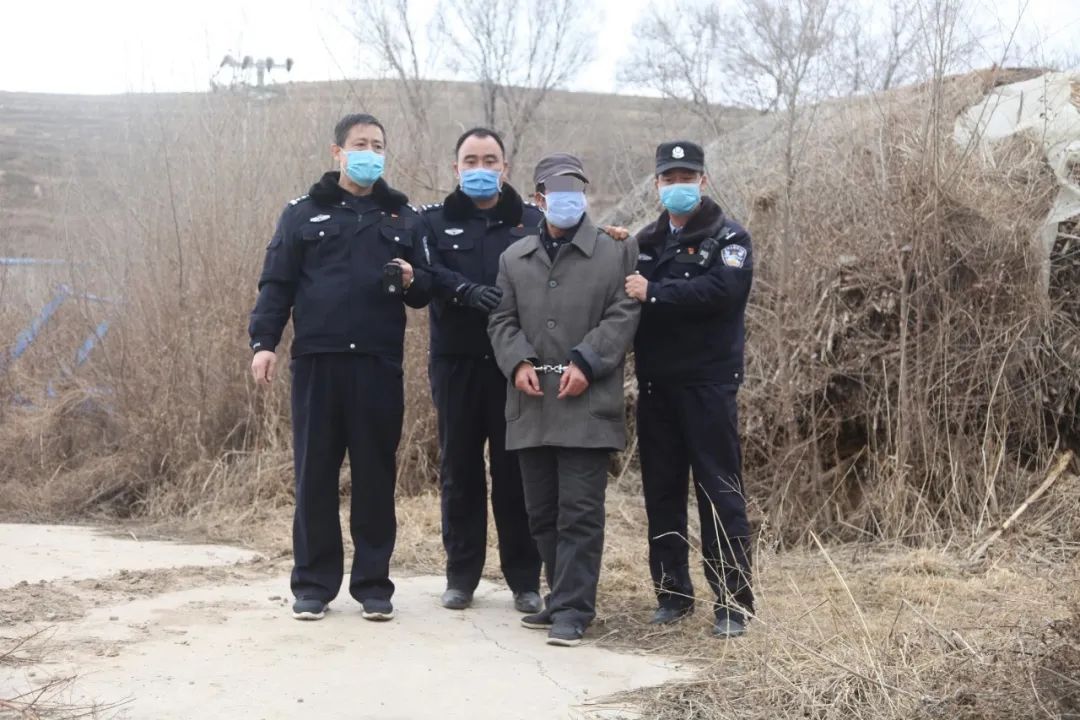 多年来,隆德县公安局从未放弃对犯罪嫌疑人的追捕,通过走访调查,信息