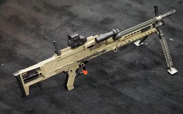 无论重量还是成本都比钛合金m240l小kac斯通纳96机枪要想打开军方市场