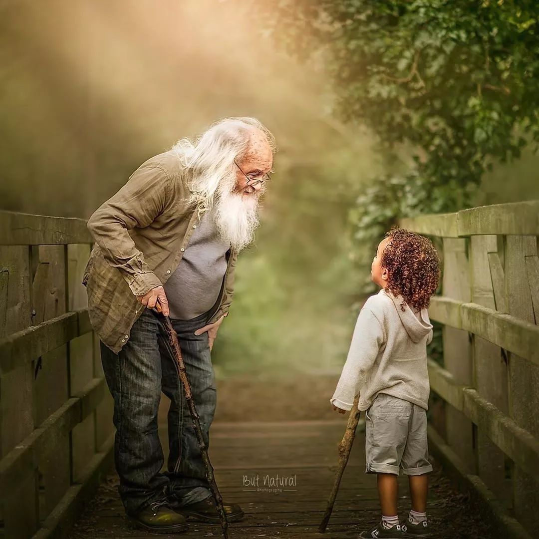 摄影师拍下最特别的祖孙写真,火爆网络,画面感动无数网友!