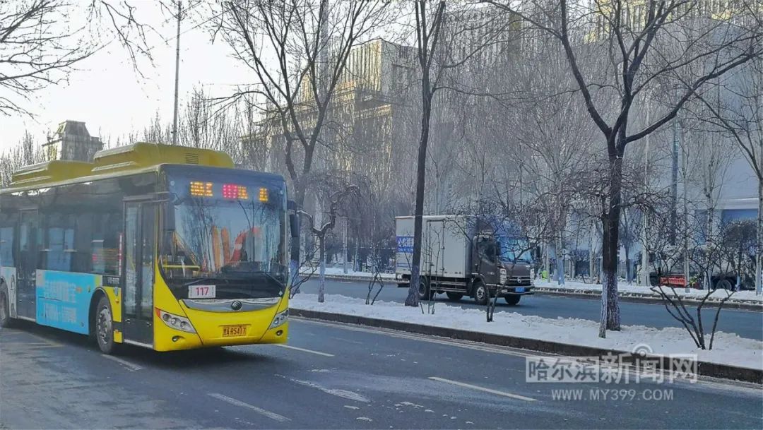 公交早高峰客流量環比上週翻倍|又有4條線路新開通區間車