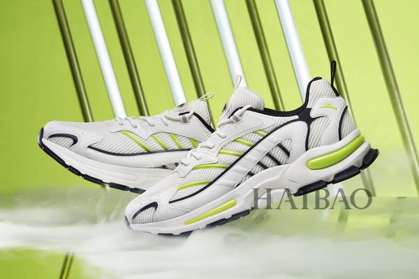 千禧风潮回涌安踏雀翎冰河惊艳亮相安踏携手千禧一代引爆新一波y2k