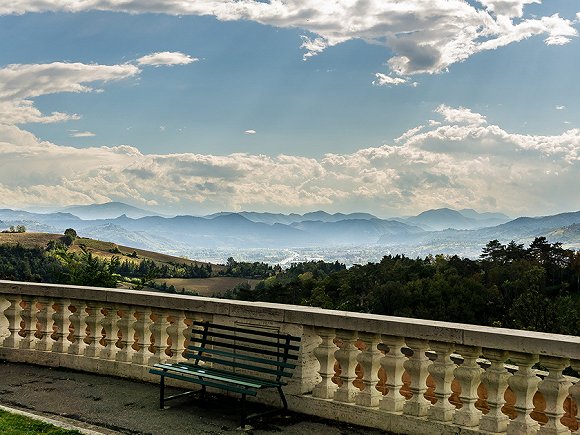 博洛尼亚风光 图片来源：视觉中国