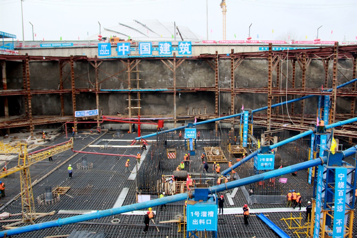3m/小时 陕西国际体育之窗硬核刷新单套溜管浇筑新纪录
