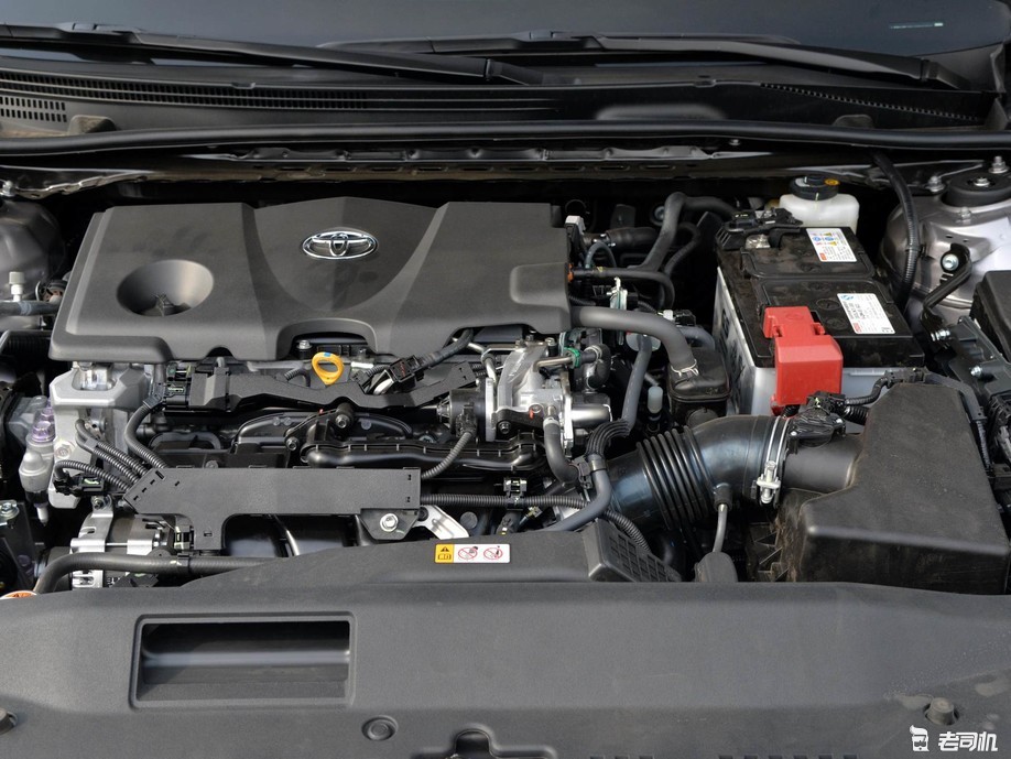 5l四缸自然吸气a25a发动机,最大功率209马力,峰值扭矩250牛·米,匹配