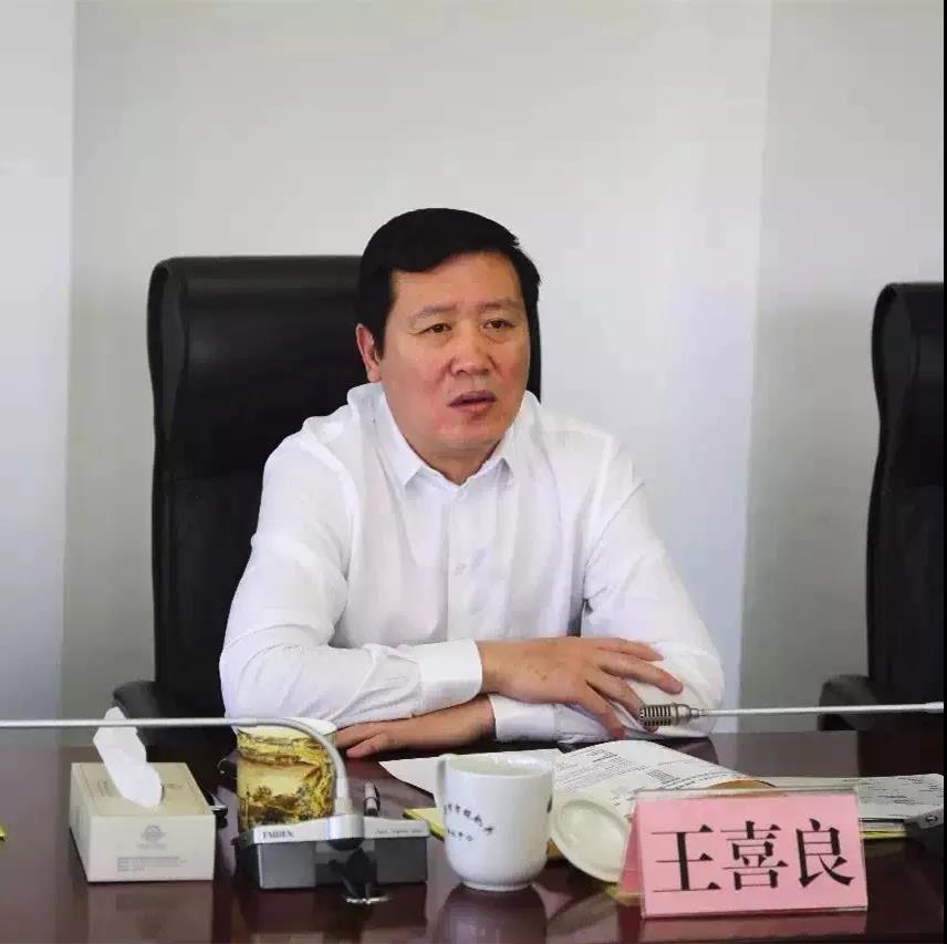 随后,绿地香港云南公司总经理张益华介绍了绿地香港在