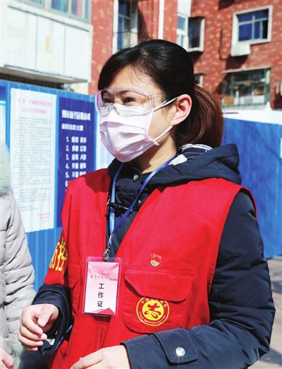 天津北辰区集贤里街道虎林里社区党总支书记,居委会主任杨娜:"80后"