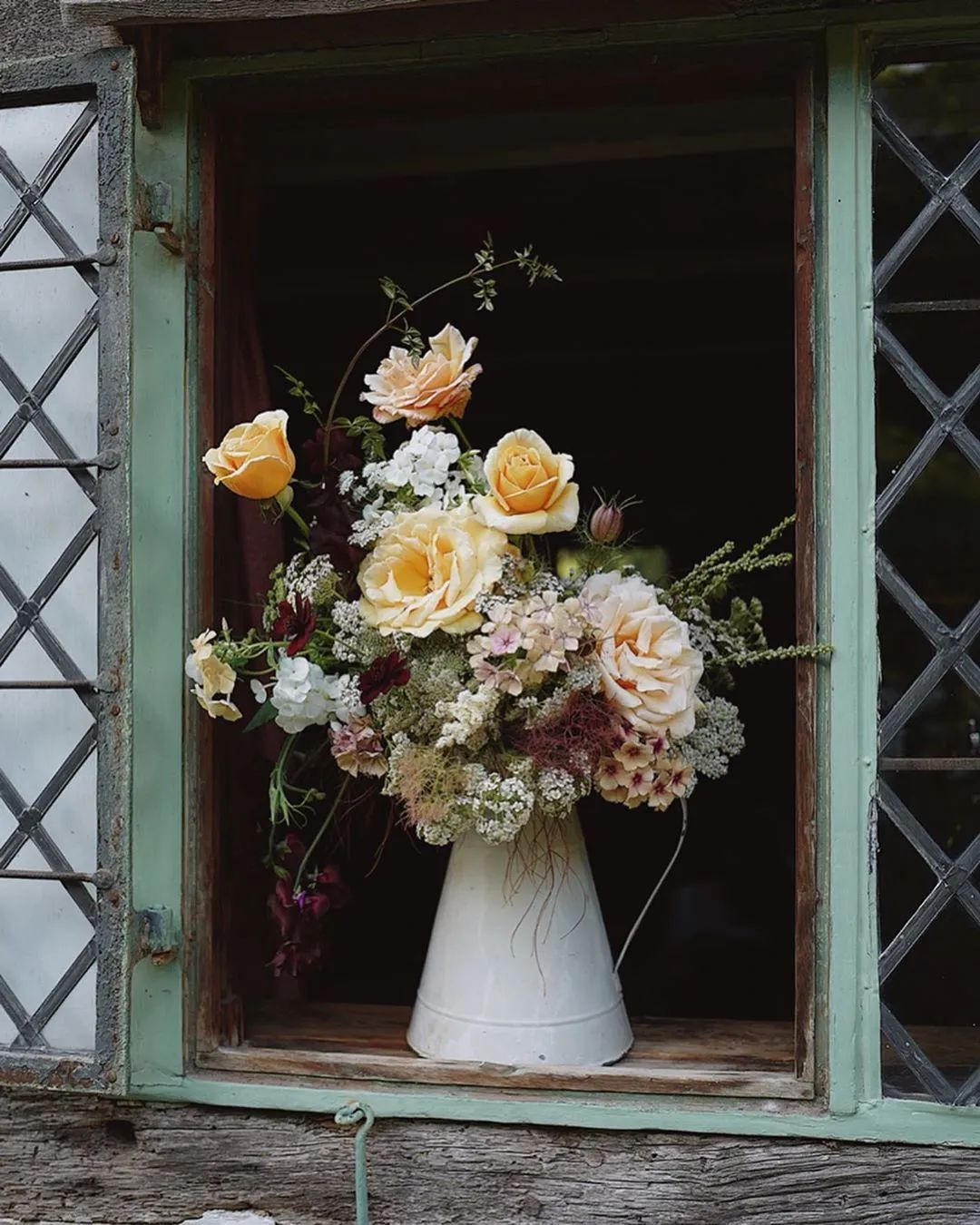 春日里,被忽略的窗台,鲜花盛开,真的太美了