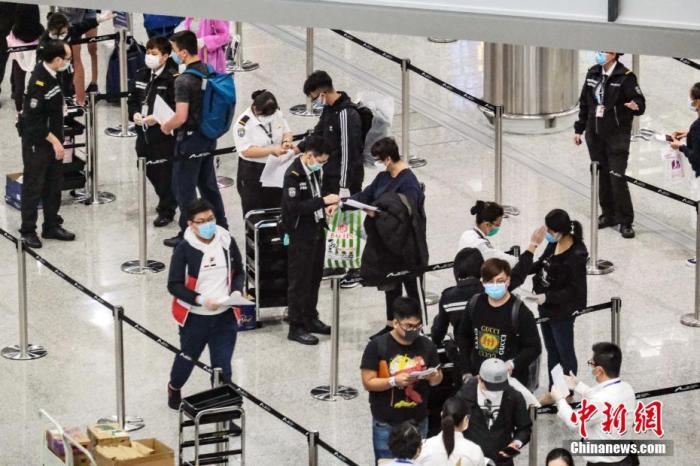 香港加强入境检疫措施返港市民支持配合 手机新浪网 香港加强入境检疫措施返港市民支持配合 手机新浪网