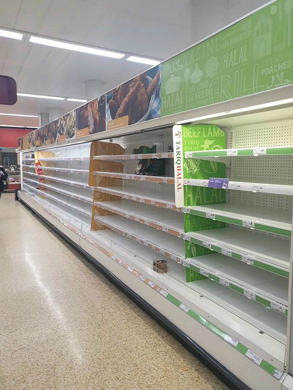 3月18日，伦敦一家Sainsbury‘s超市内的景象。来源：受访者提供