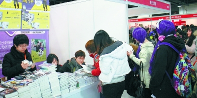 阴天微风的天气