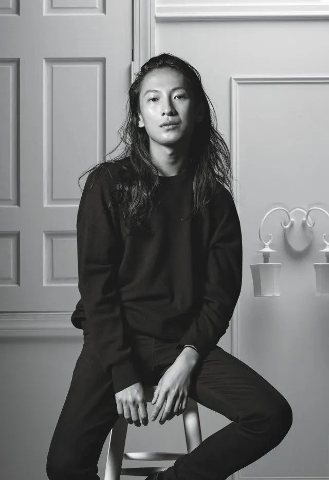 alexander wang 王大仁是位华人设计师,出生于旧金山中国台湾家庭,18