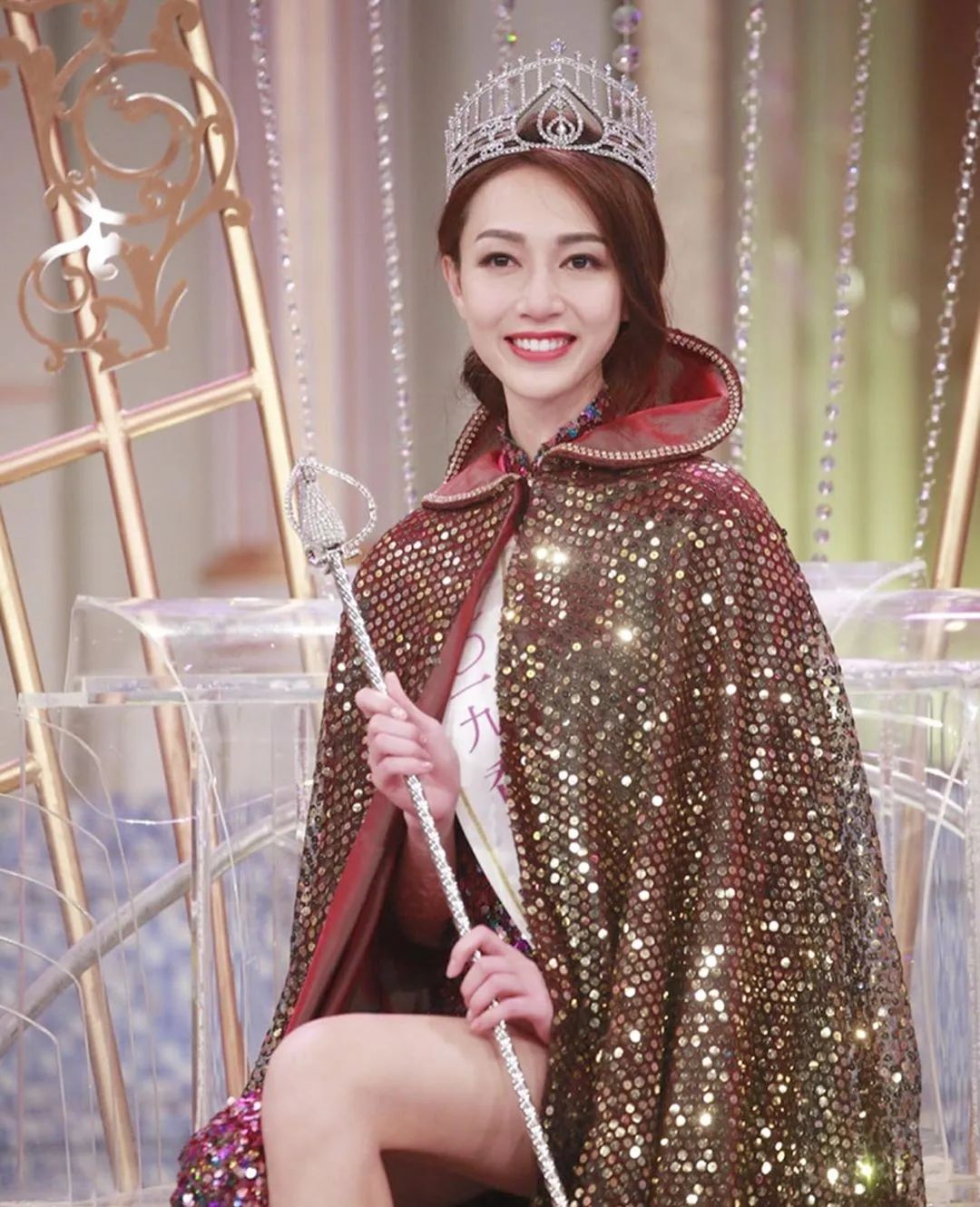 港姐黄嘉雯练钢管舞备战华姐?but落选蔡嘉欣早就有主持节目啦!