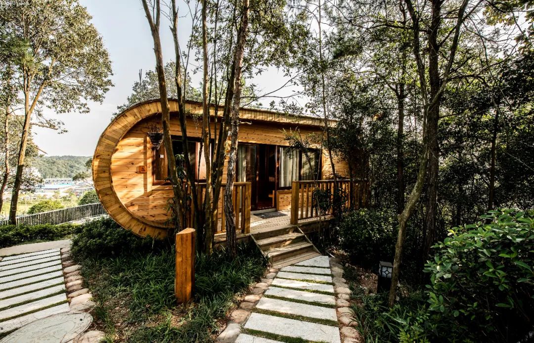 长沙县发放4300万旅游红包 ——田汉艺术小镇在樱花海洋的"妆扮"里启