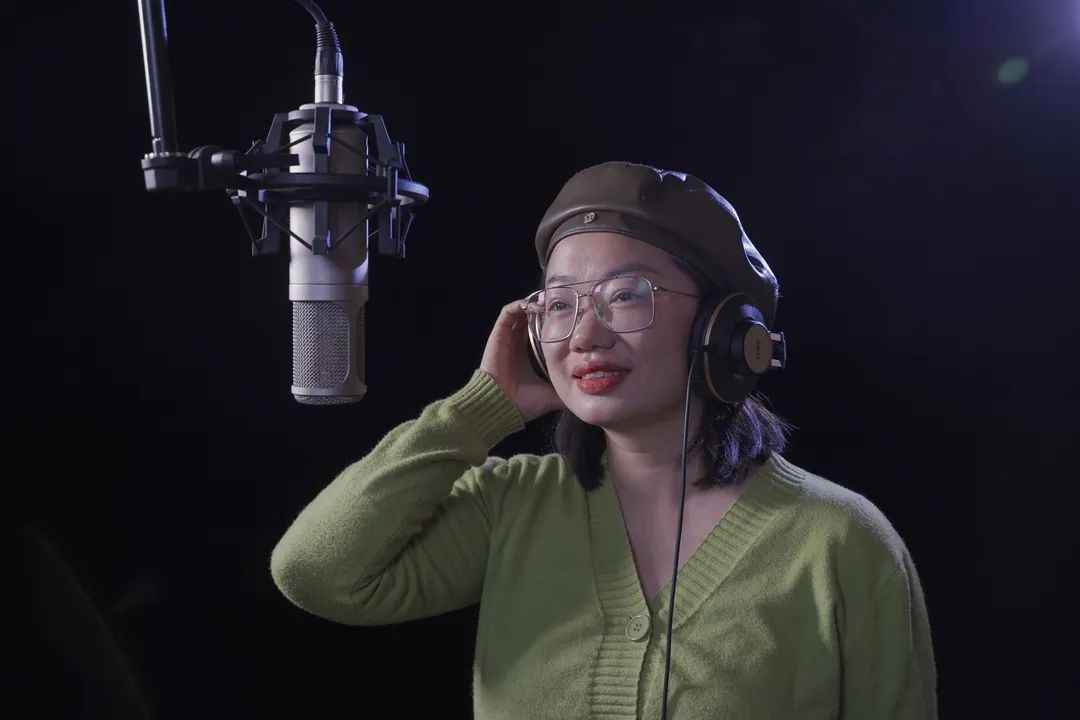 歌手:张琳琳青年歌手,江西省中国新歌声冠军,赣州市青歌赛优秀歌手