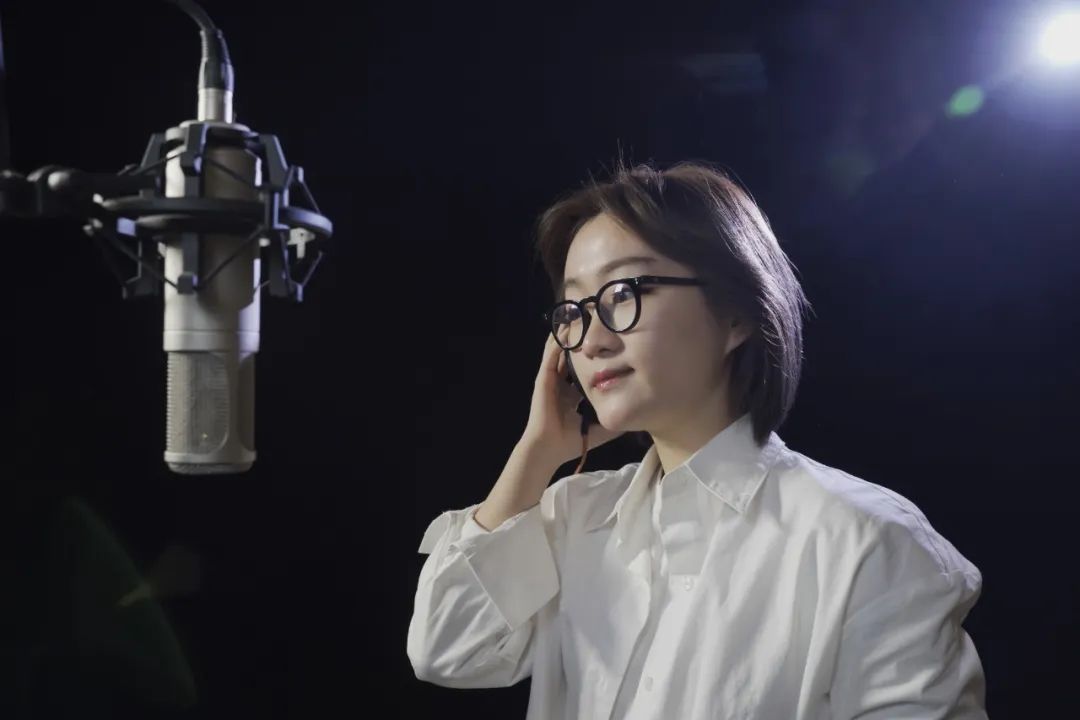 歌手:李欣青年作曲,赣州市文化馆活动部主任.