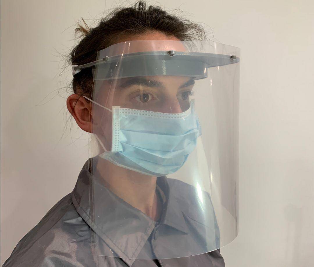 为抗新冠病毒,美国一对夫妻紧急设计了3d打印防护面罩