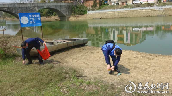 双峰县水利局开展“世界水日”“中国水周”宣传活动