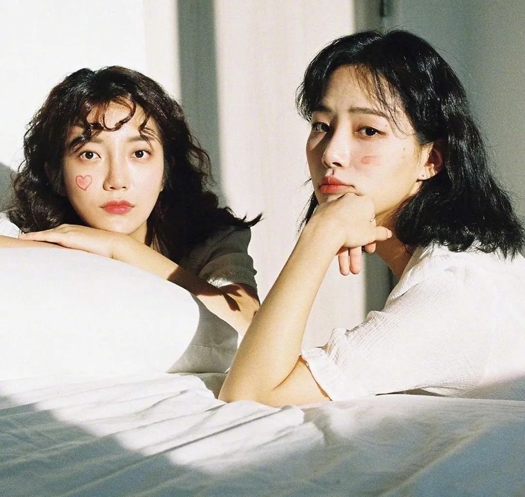 闺蜜照拍得没创意?4招拍出新鲜感!