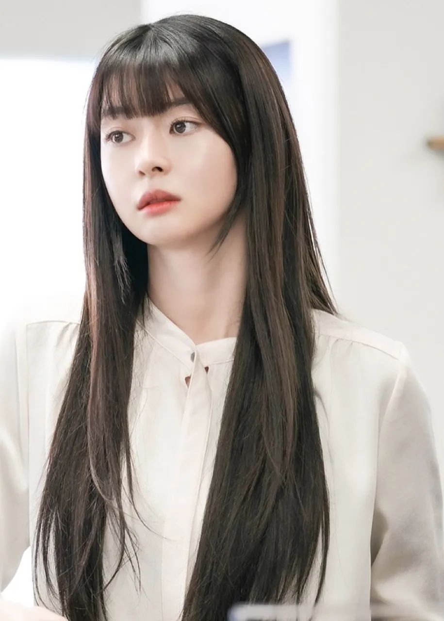 「梨泰院」白莲女二时髦且实用的通勤穿搭