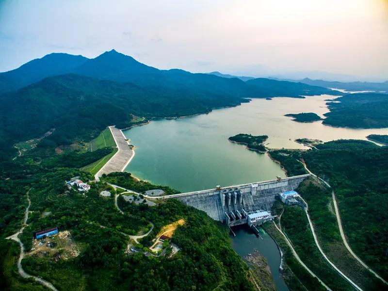 琼中中平镇红岭水库.李幸璜摄