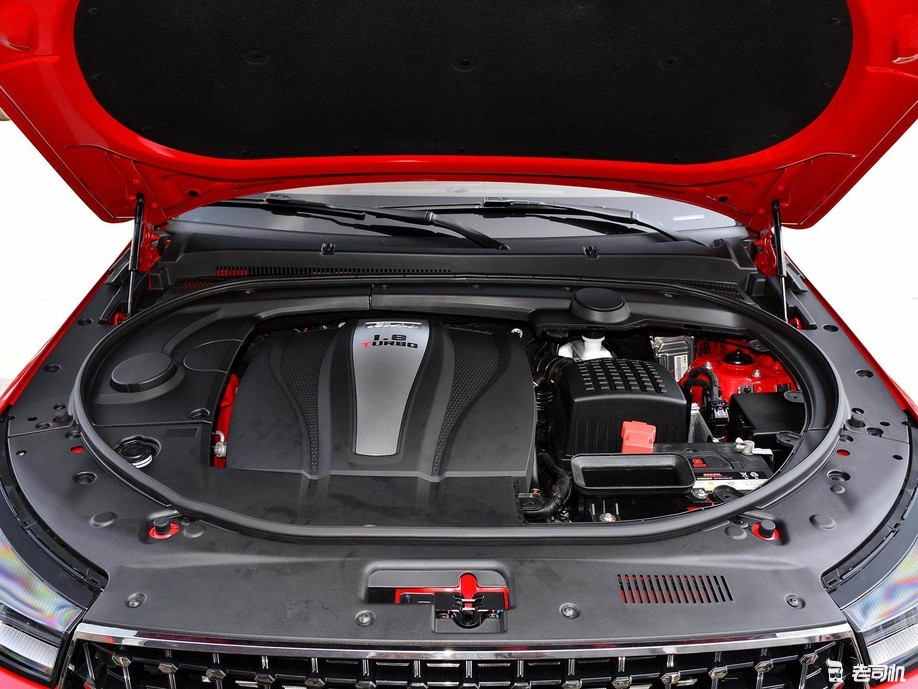 外观依旧是槽点 小哥带你看众泰t700