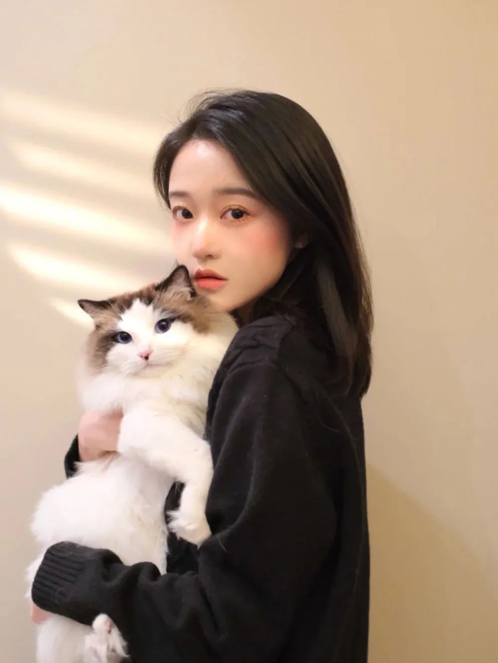 干货|自拍好看的女生,到底比你多做了什么?