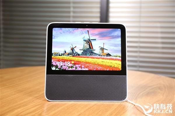 桌面智能"小电视"redmi小爱触屏音箱8英寸图赏