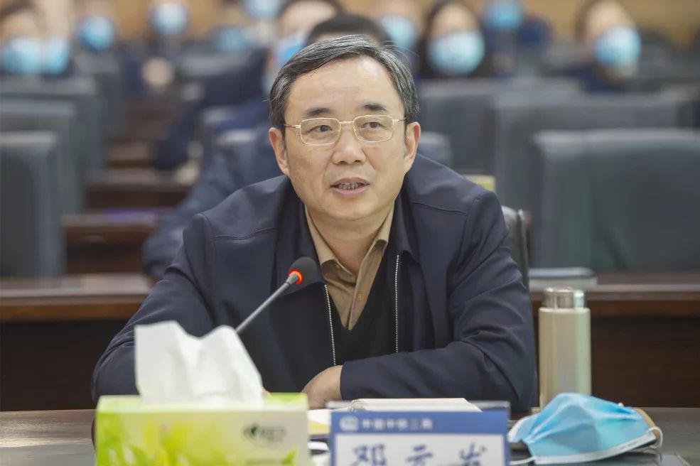 中铁二局召开领导干部大会宣布领导班子调整