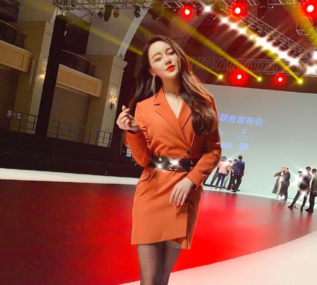 达人推荐|刘雯雯:美女主持背后的故事