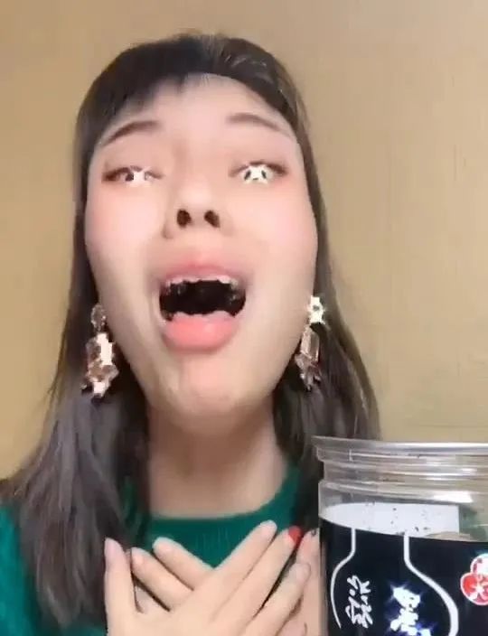 又双叒叕有吃播翻车了全程高能可以整点人能吃的东西吗