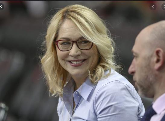 一些记者也未能幸免,据报道espn的nba记者多丽斯-伯克(doris burke)