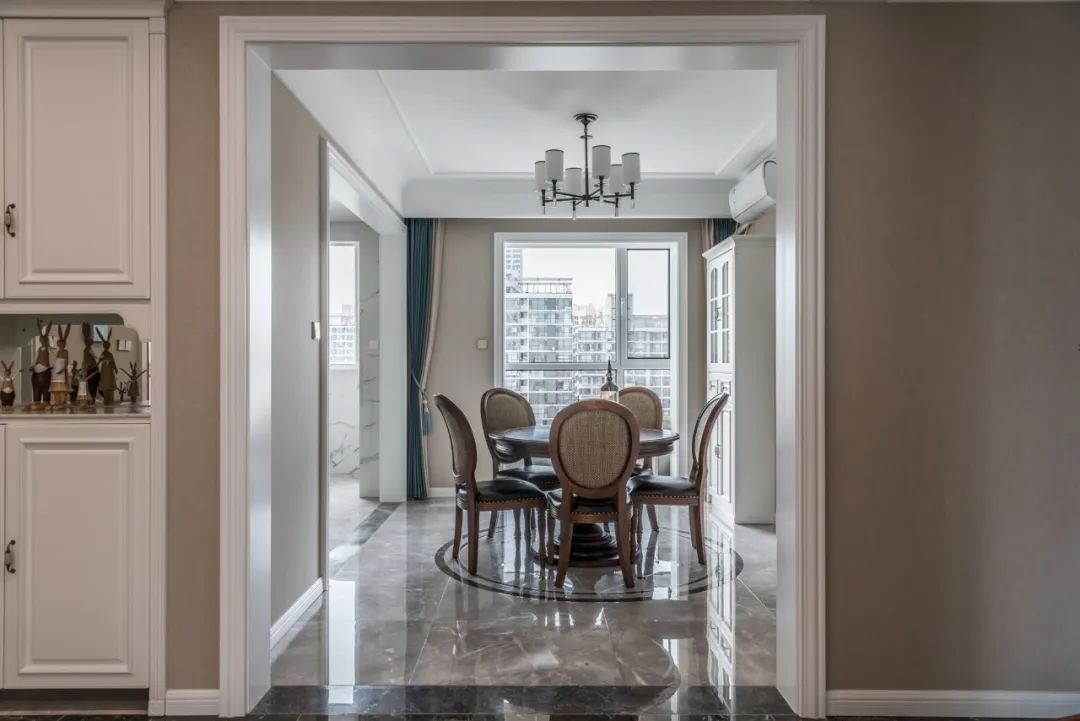 门洞包装成垭口,防撞耐用,美观高档!