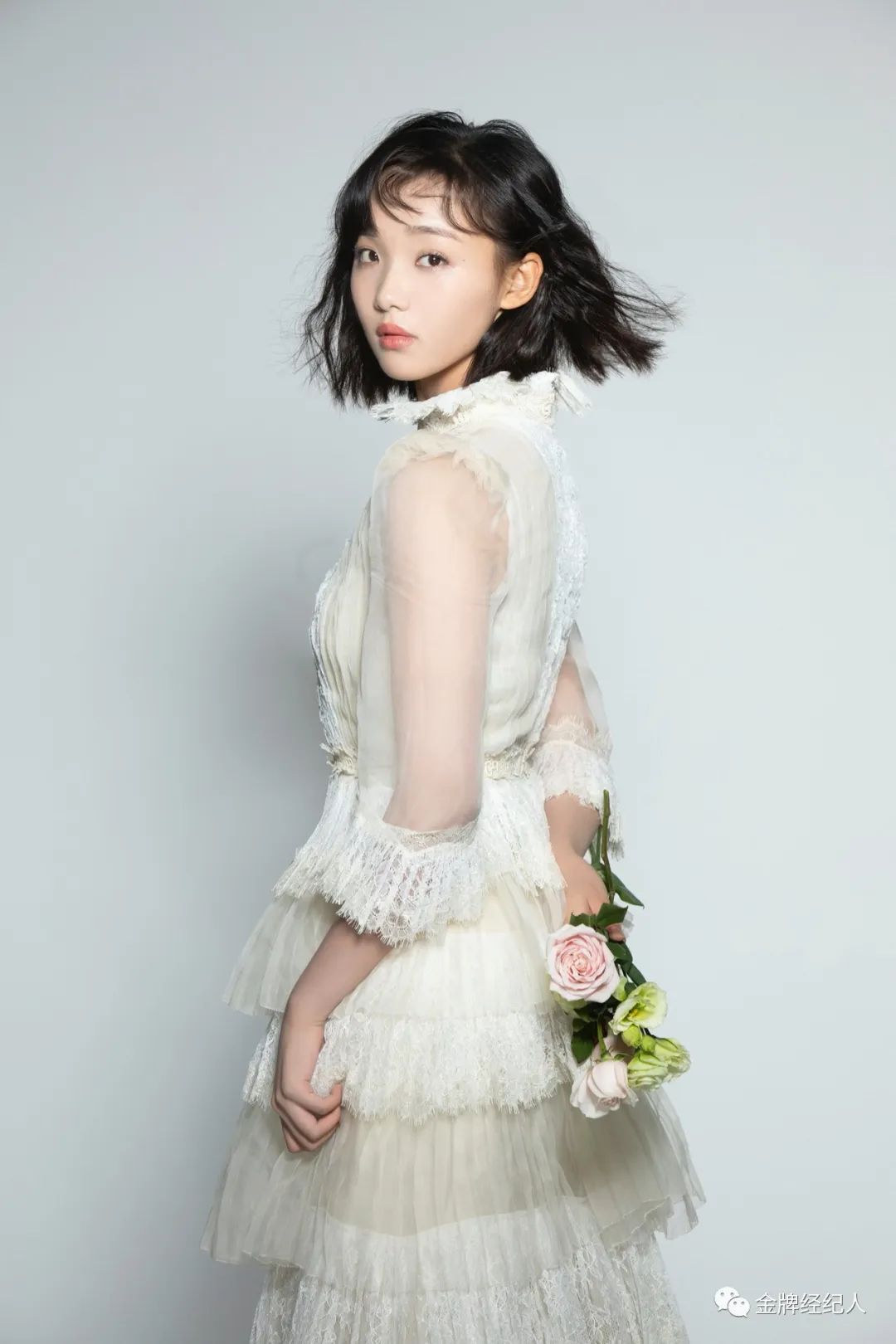 吕小雨清新治愈向日葵少女成长记