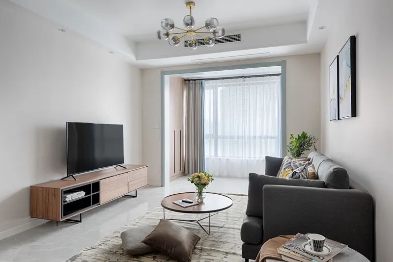 门洞包装成垭口,防撞耐用,美观高档!