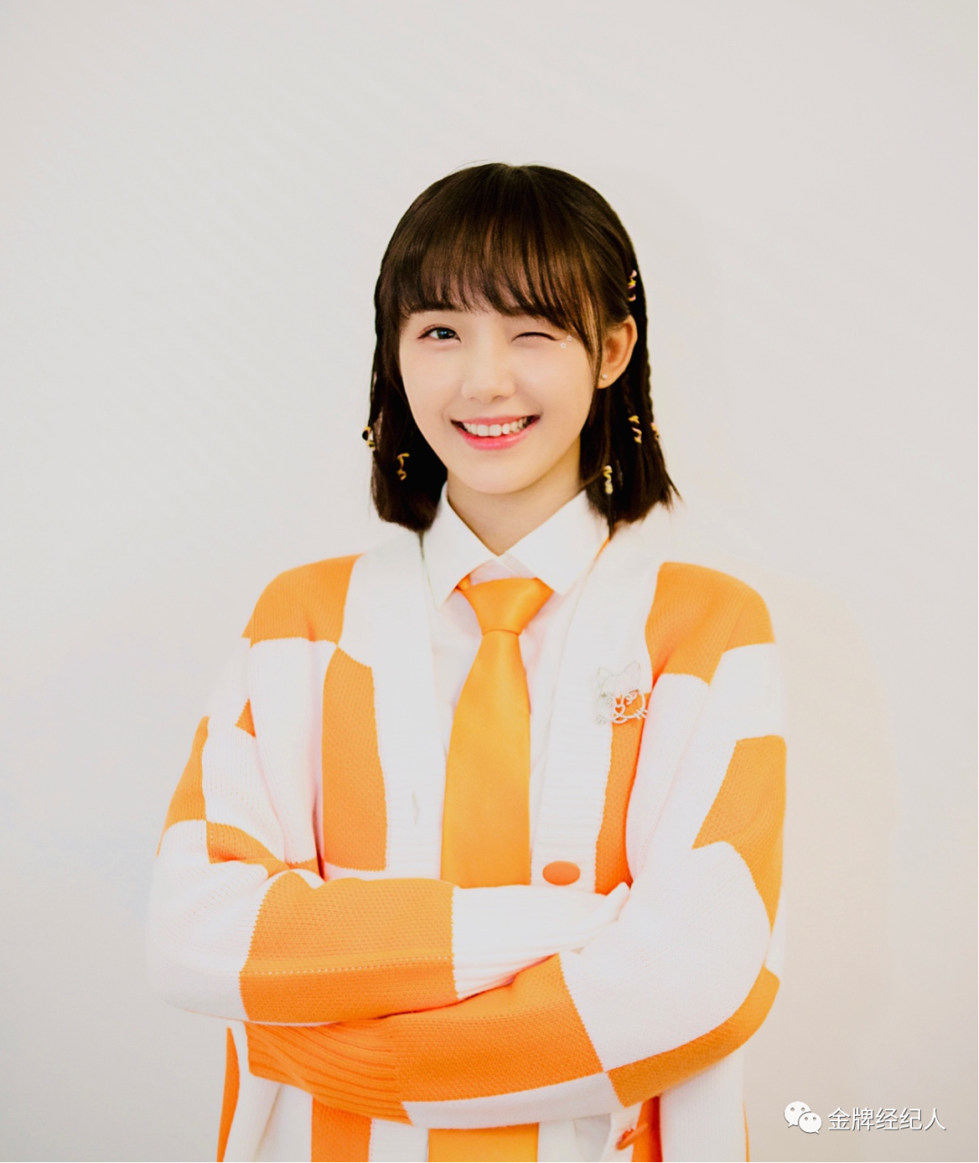 吕小雨清新治愈向日葵少女成长记