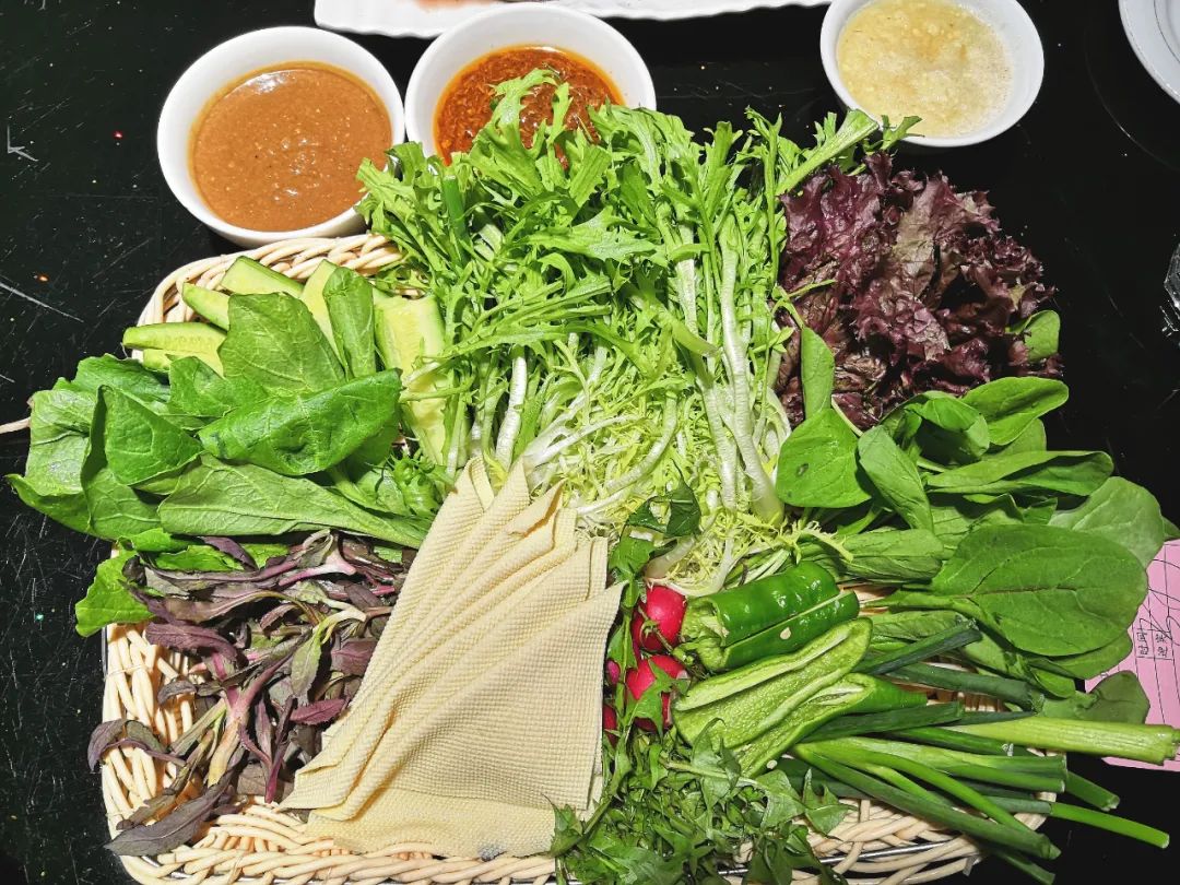 春天吃野菜这个事儿北方人也很在行