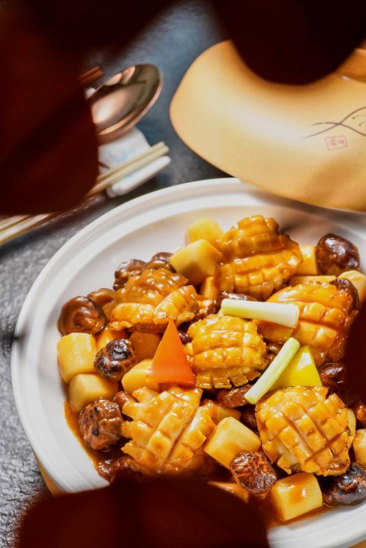 明星大厨招牌菜】 花菇仔淮山焖鲍鱼