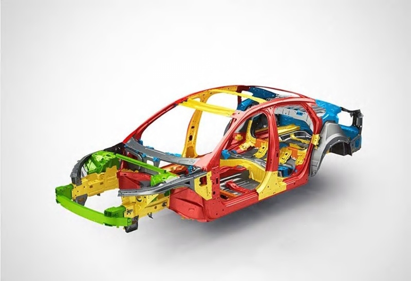 笼式车身结构以沃尔沃汽车"尊重生命,敬畏自然"的态度和在安全方面的