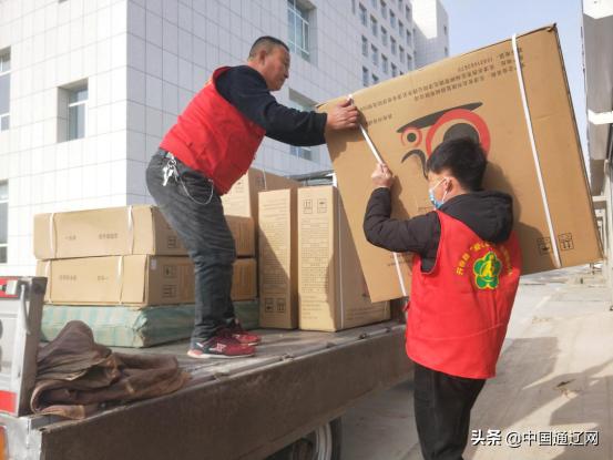 开鲁残联爱心辅具送上门 让残疾人"走"出去