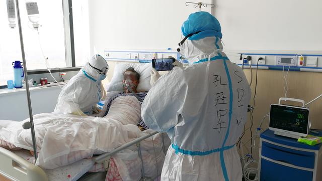 闪电新闻记者手记:走进隔离病房 送最后一位患者回家|患者|新冠肺炎