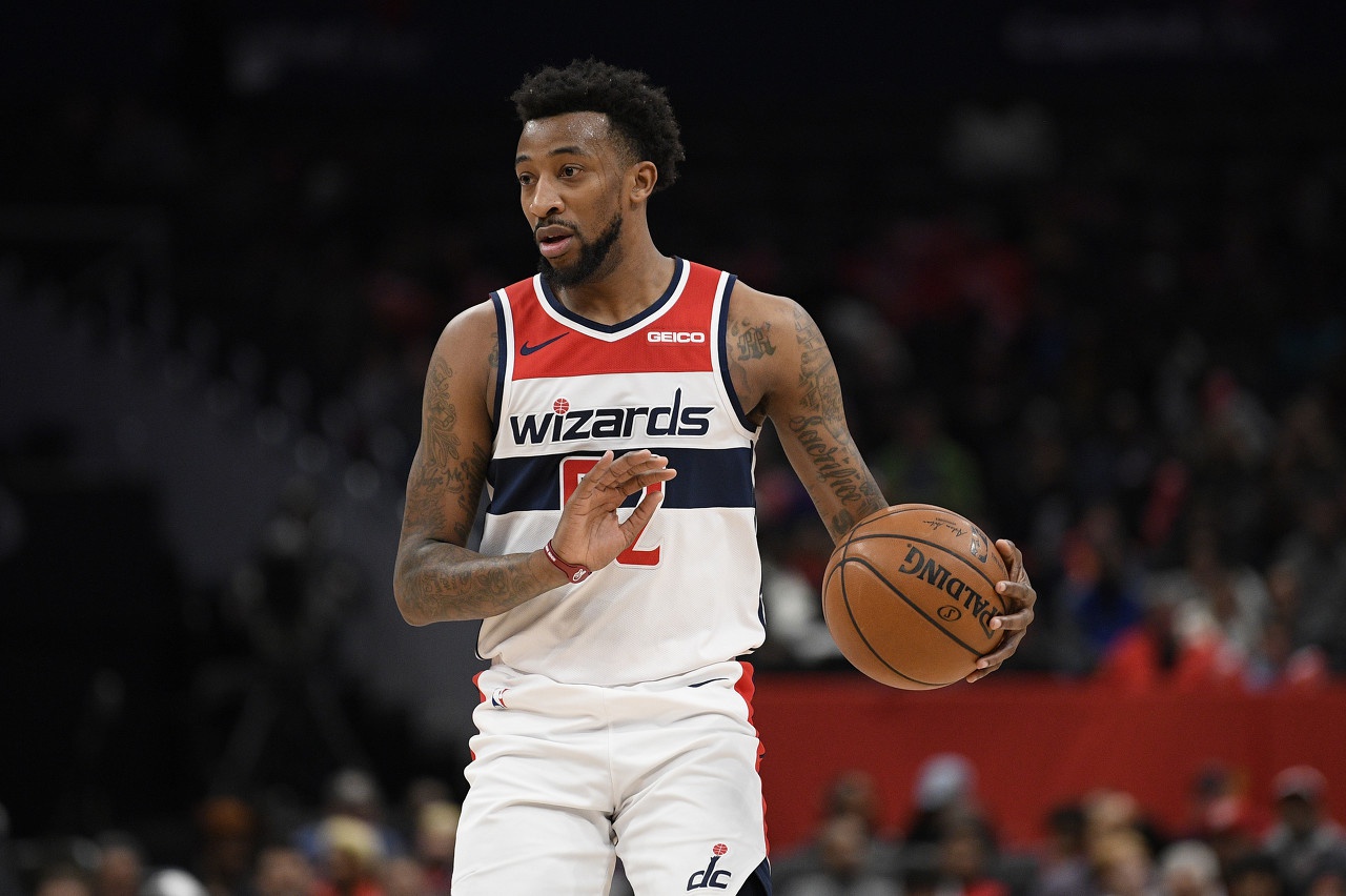 直播吧3月31日讯 活塞队球员麦克雷在播客节目上透露,自己在被奇才