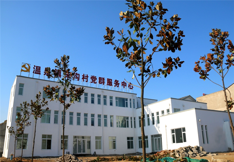 东海县温泉镇:党员干部齐上阵 村部绿化促提升