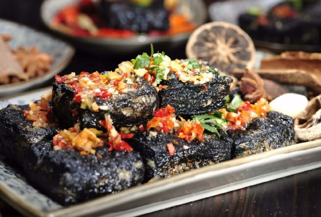 长沙臭豆腐,满嘴"爆汁",身在长沙的味道!